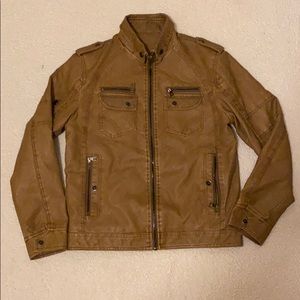 Leather jacket with a polyester inside